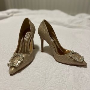 Mischa Badgley gold heels, size 5.5